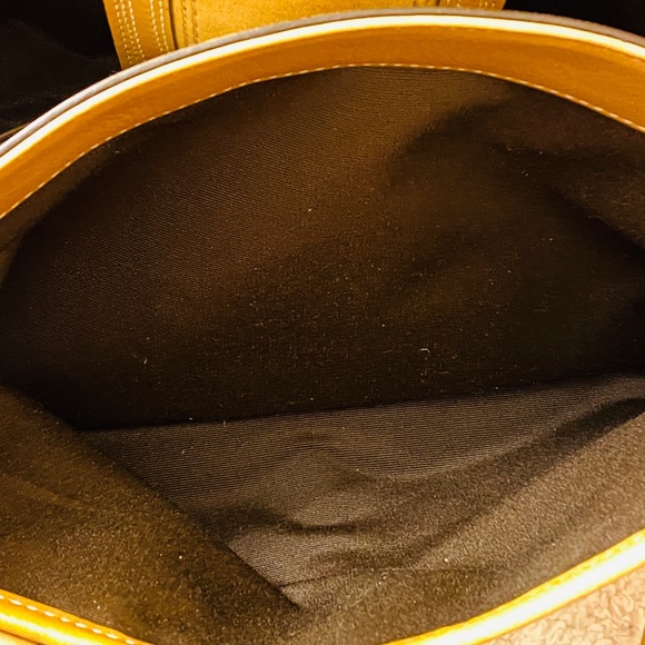 π°SOLDπ°Coach Shoulder Bag - Picture 12 of 13